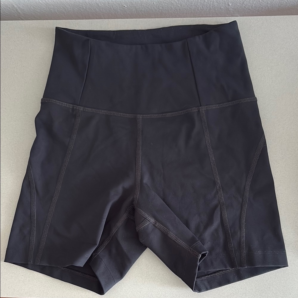 Girlfriend Collective FLOAT Ultralight Run Short XS